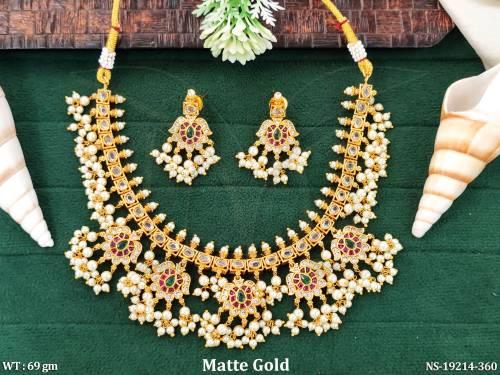 kemp-floral-matte-gold-necklace-set-with-pearl-drops-